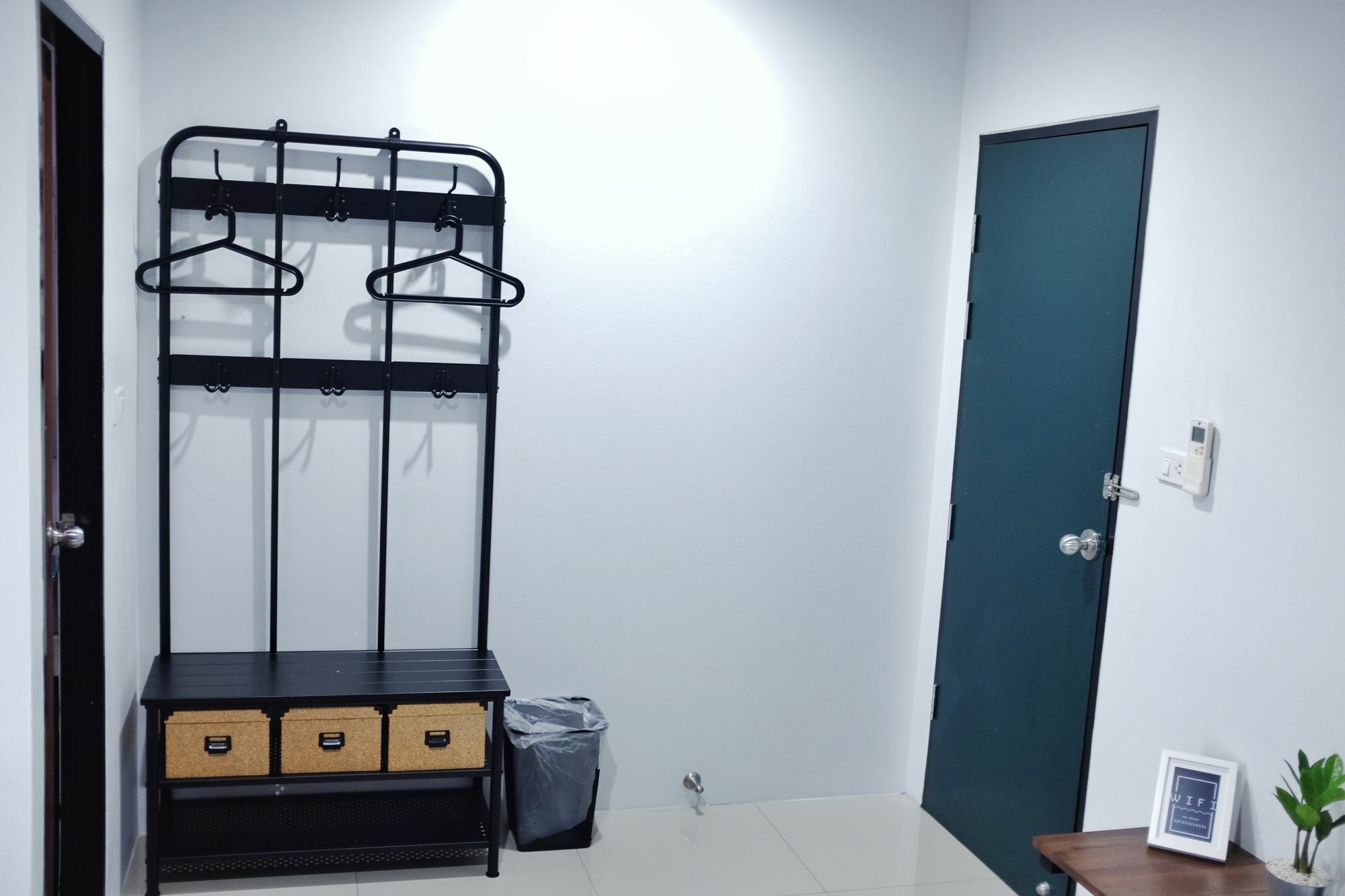 The Room Apartment スラート・ターニー エクステリア 写真