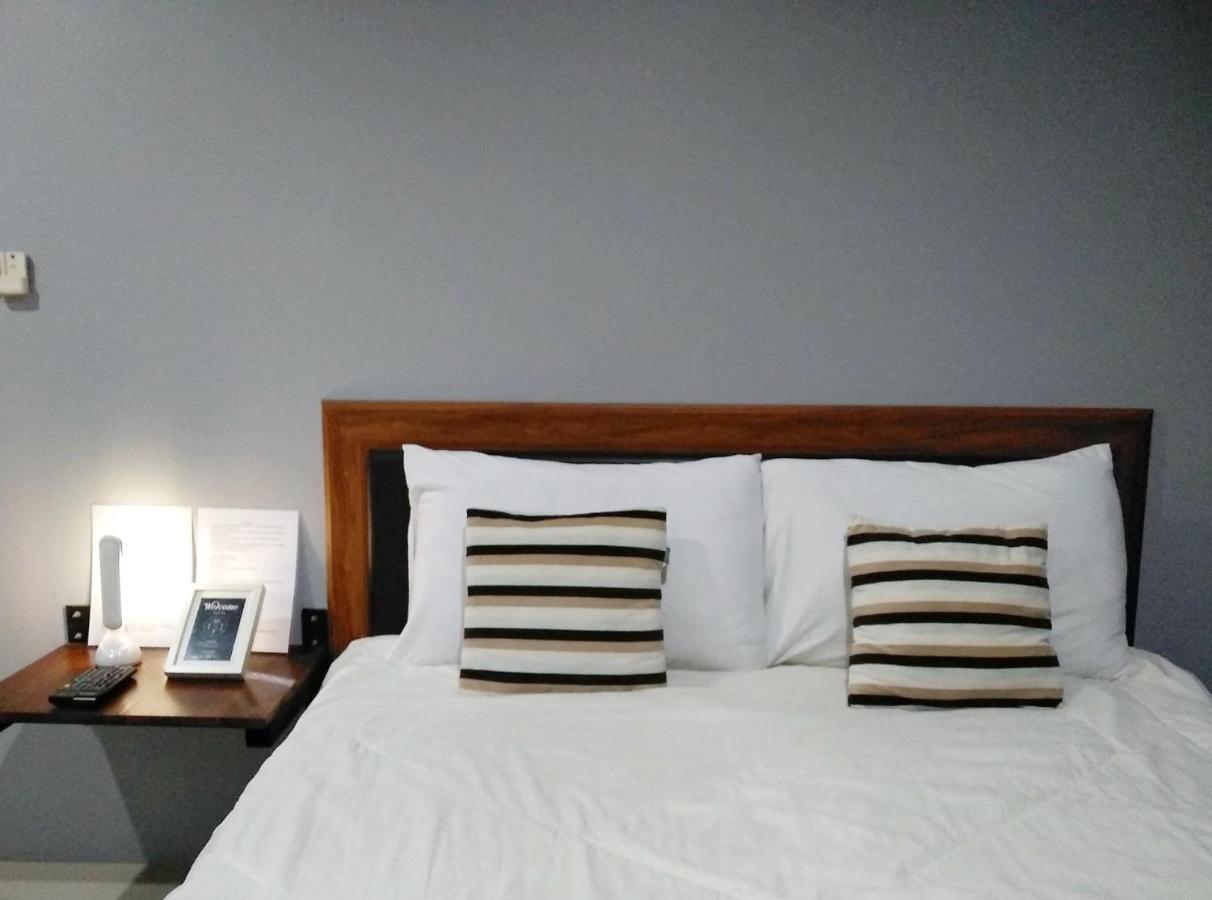 The Room Apartment スラート・ターニー エクステリア 写真
